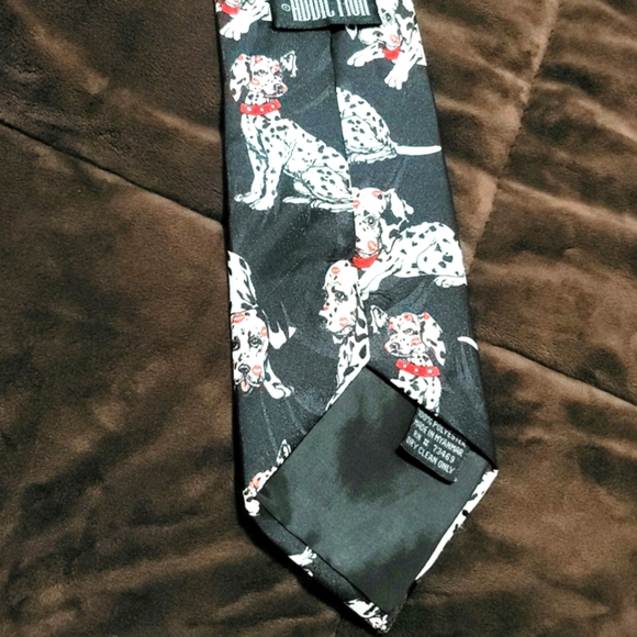 Addiction 101 Dalmatians Dogs Puppies Tie - Picture 6 of 8